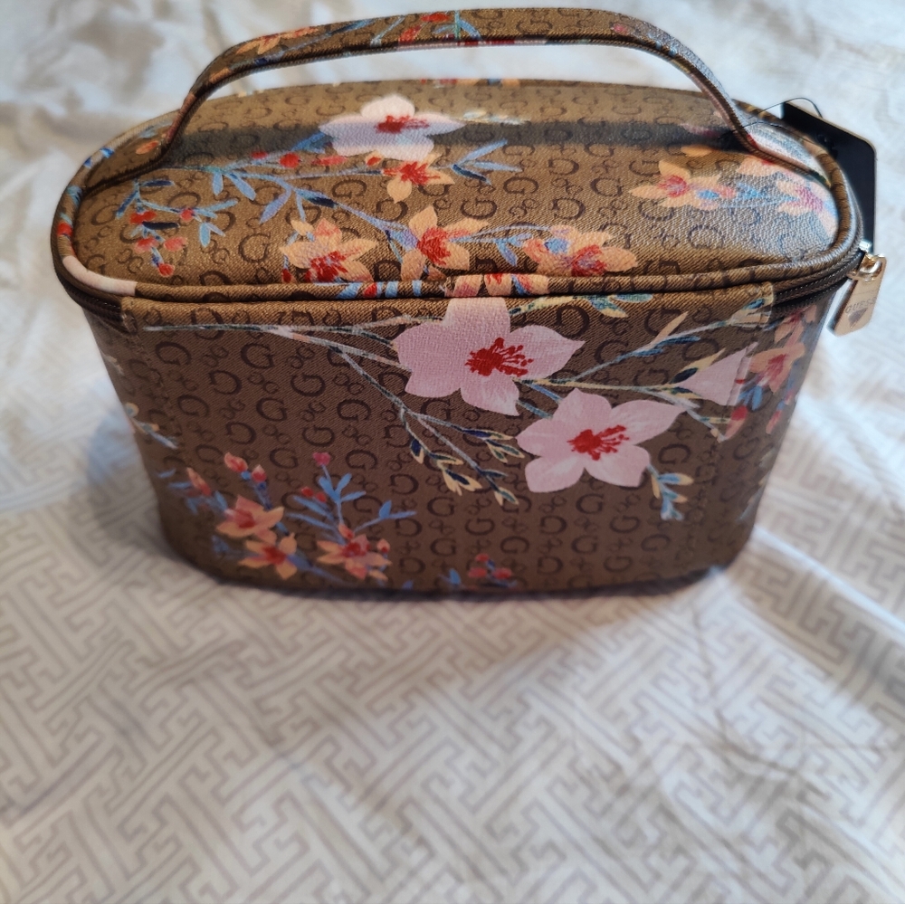 Guess floral cosmetics bag